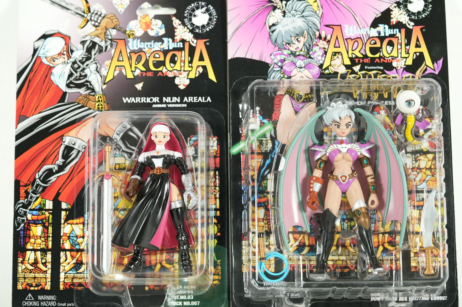 2 pcs Areala figures (1 of 6)