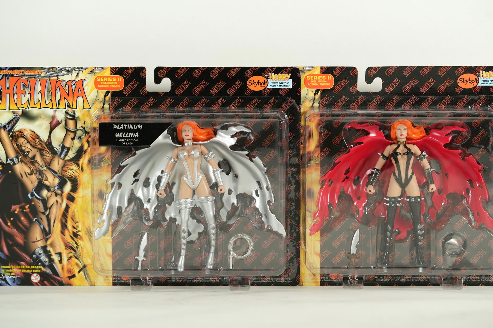 2 pcs Helllina figures (1 of 5)