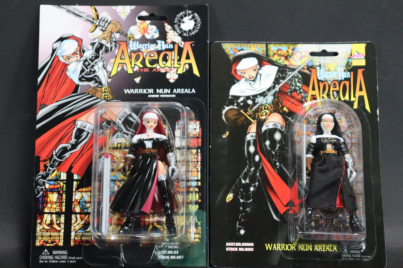2 pcs Areala figures (1 of 7)