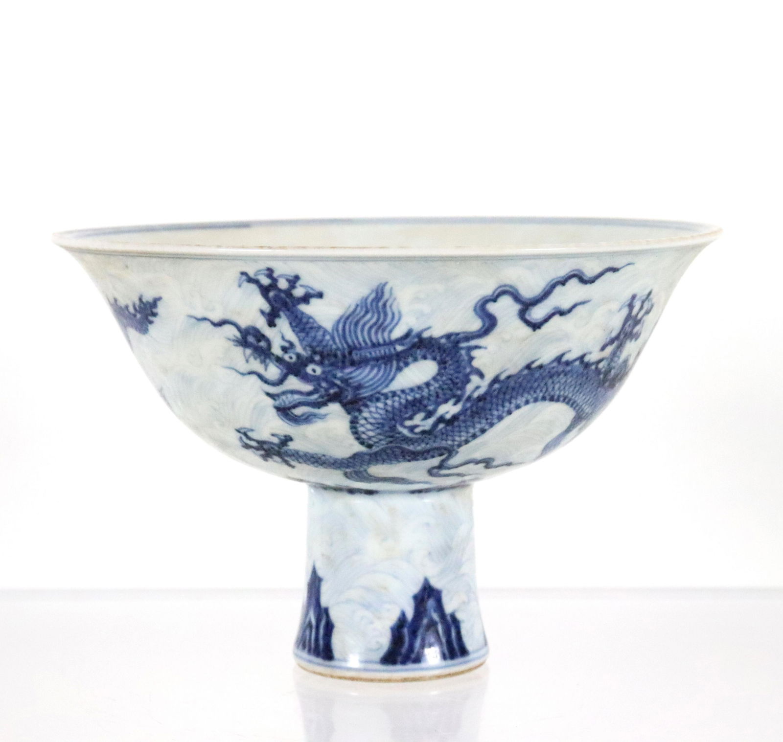 Chinese fine b/w stem cup (1 of 6)