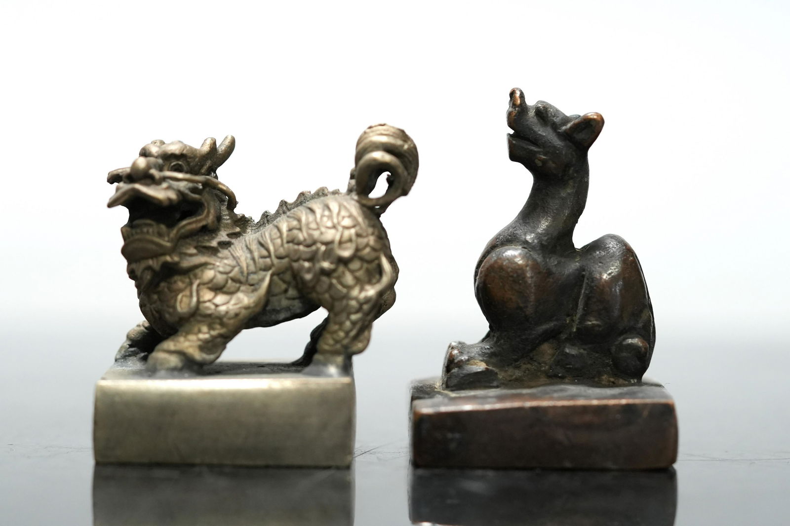 2 pcs Chinese fine seals (1 of 6)