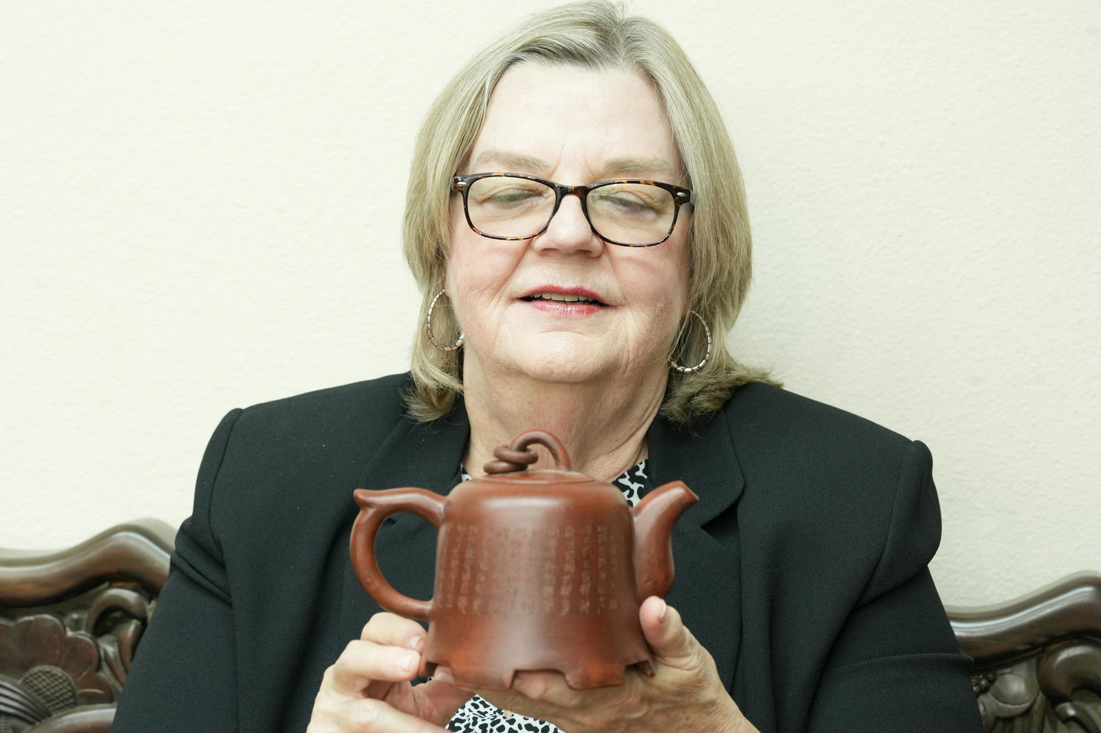 Chinese important clay teapot (1 of 7)