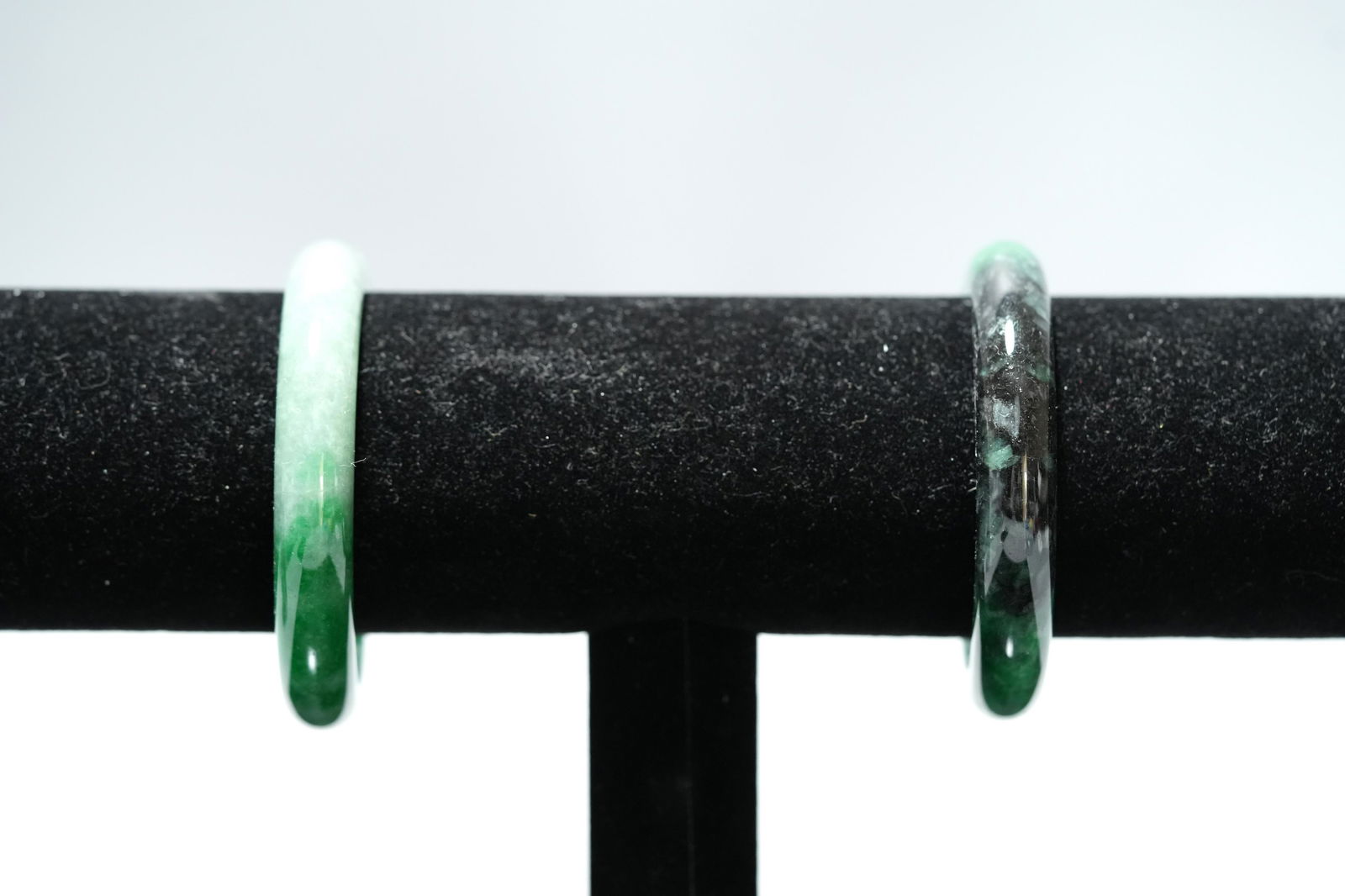 2 pcs Chinese jadeite bangles (1 of 6)