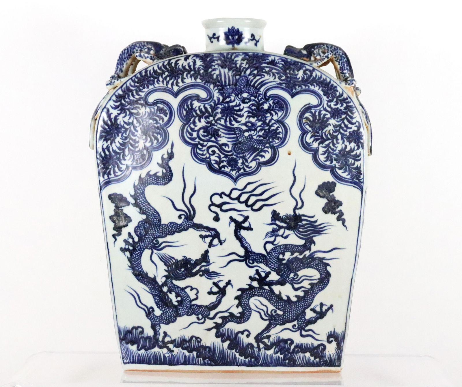 Chinese tall b/w flask vase (1 of 7)