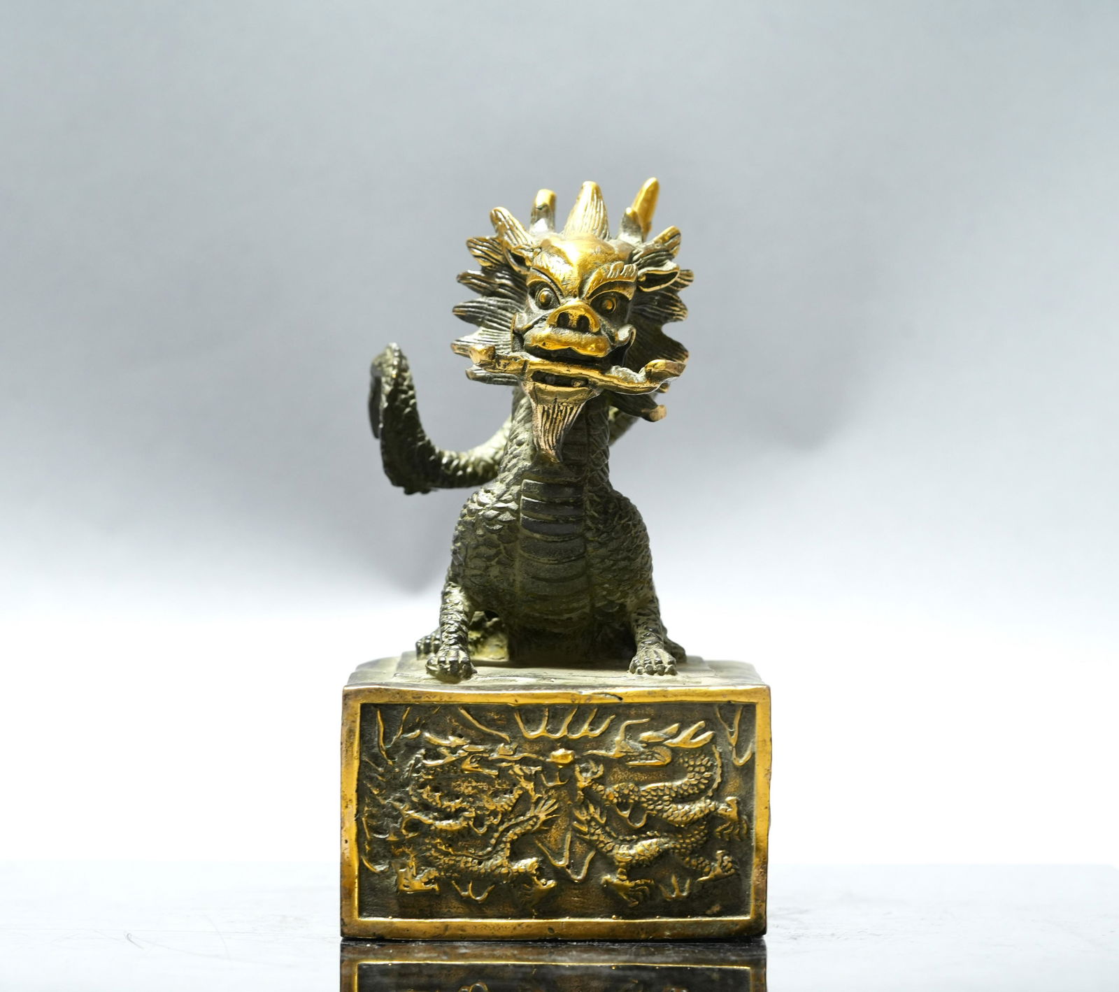 Chinese large bronze seal (1 of 6)