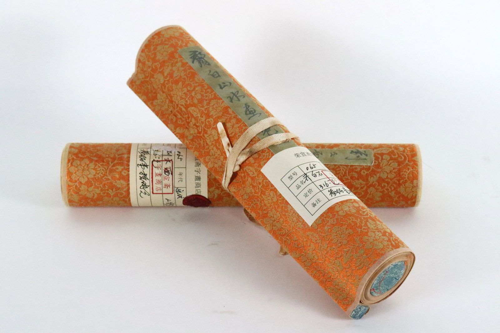 2 pcs Chinese long scrolls (1 of 12)