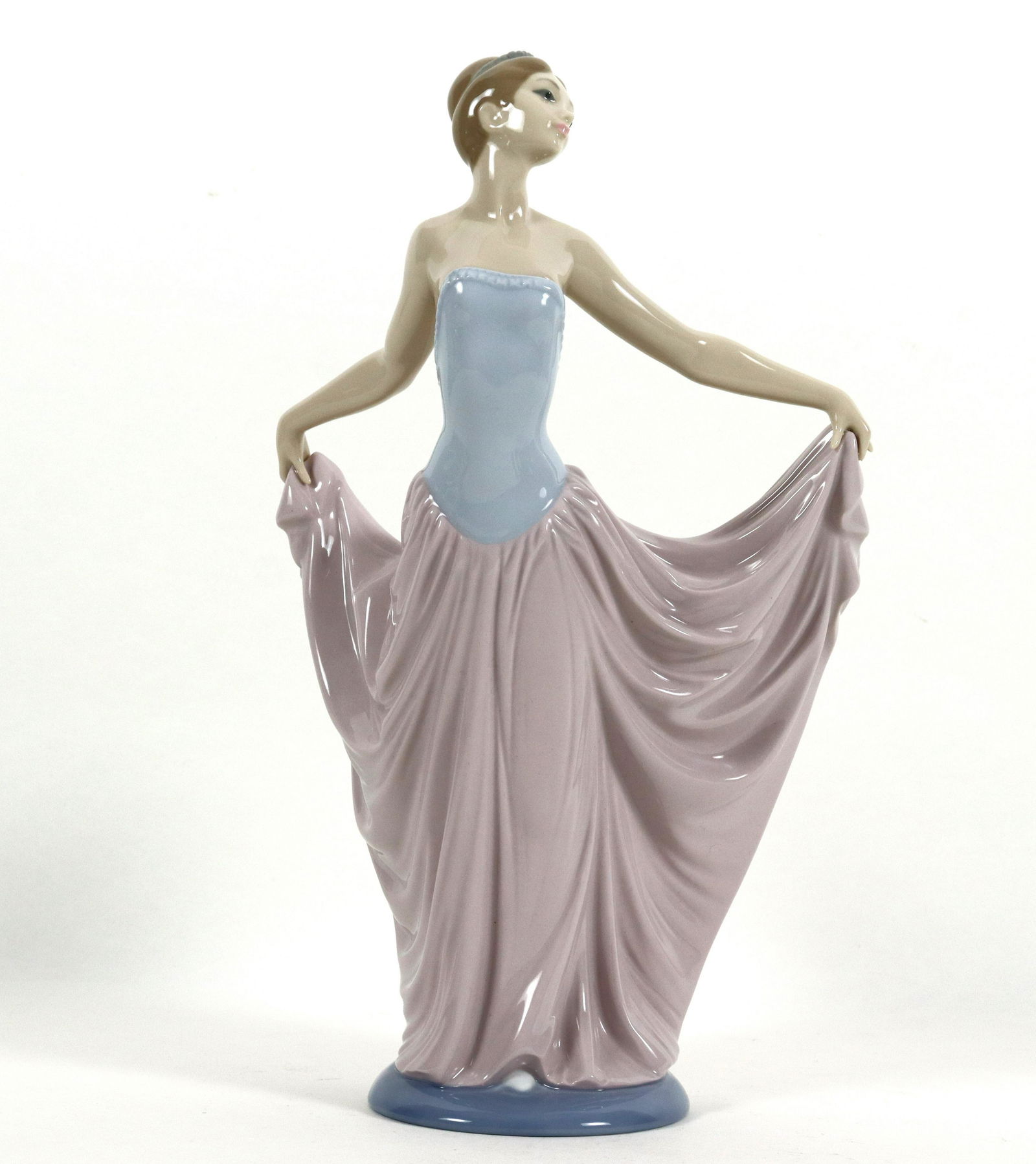 A fine Lladro figurine (1 of 7)