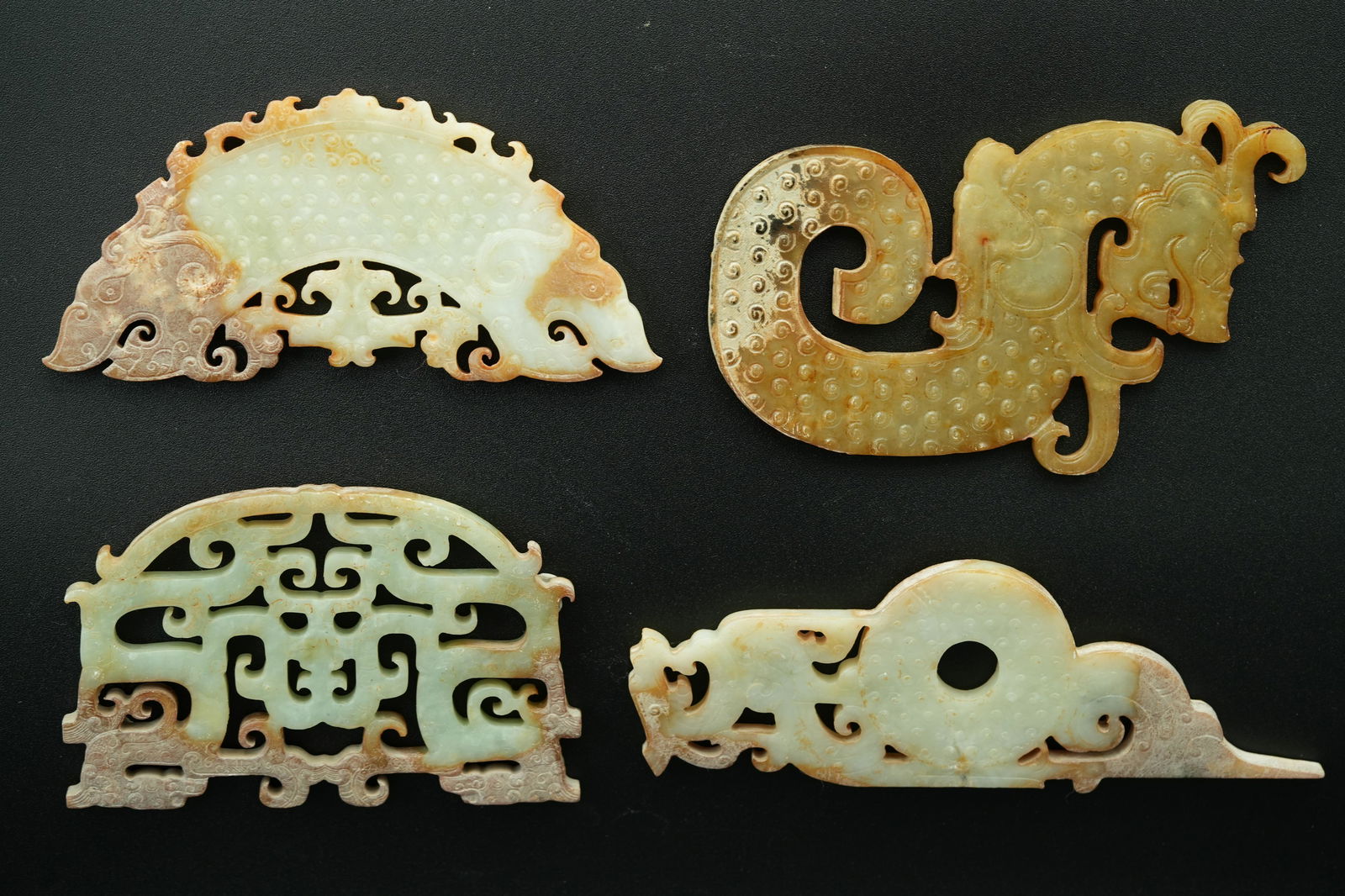 4 pcs Chinese archaic jade (1 of 6)