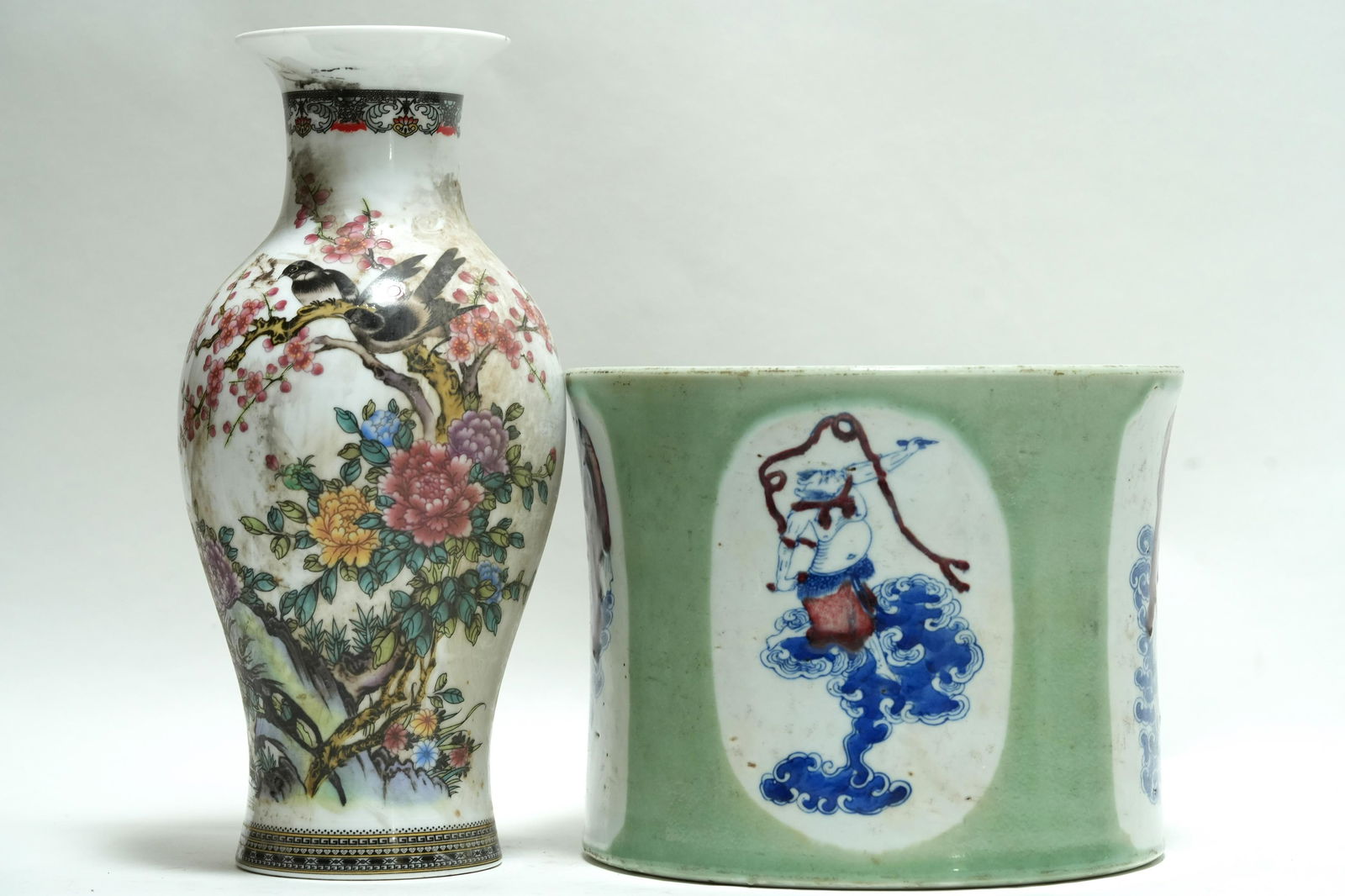 2 pcs Chinese porcelains (1 of 7)