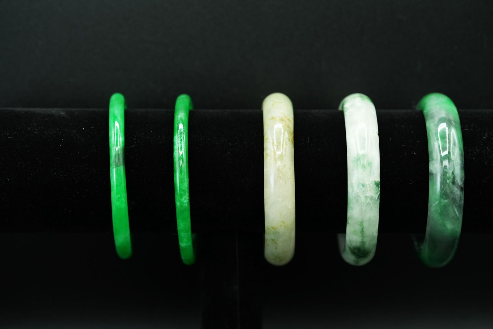 5 pcs Chinese jadeite bangles (1 of 7)