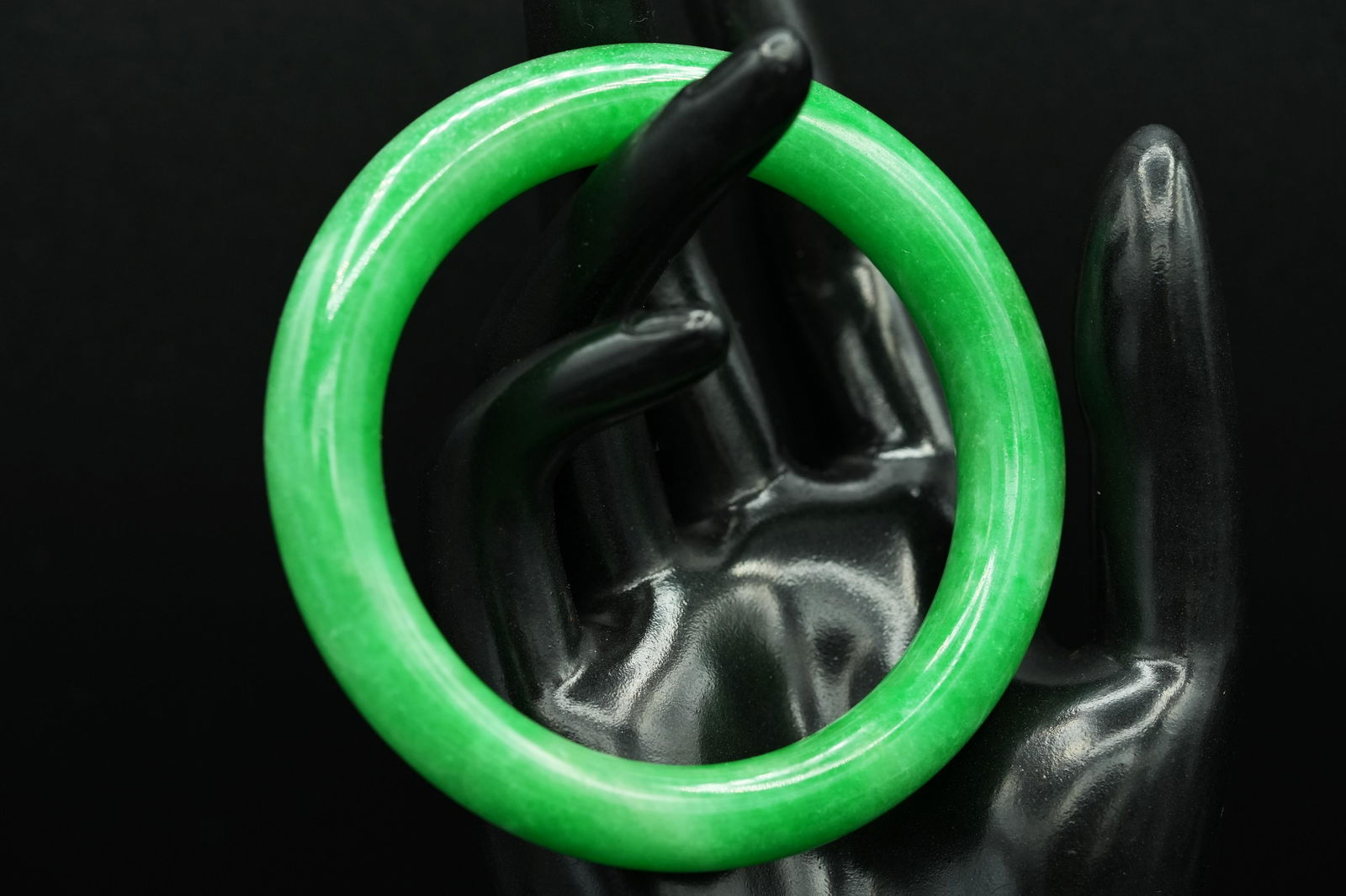 Chinese apple green bangle (1 of 7)