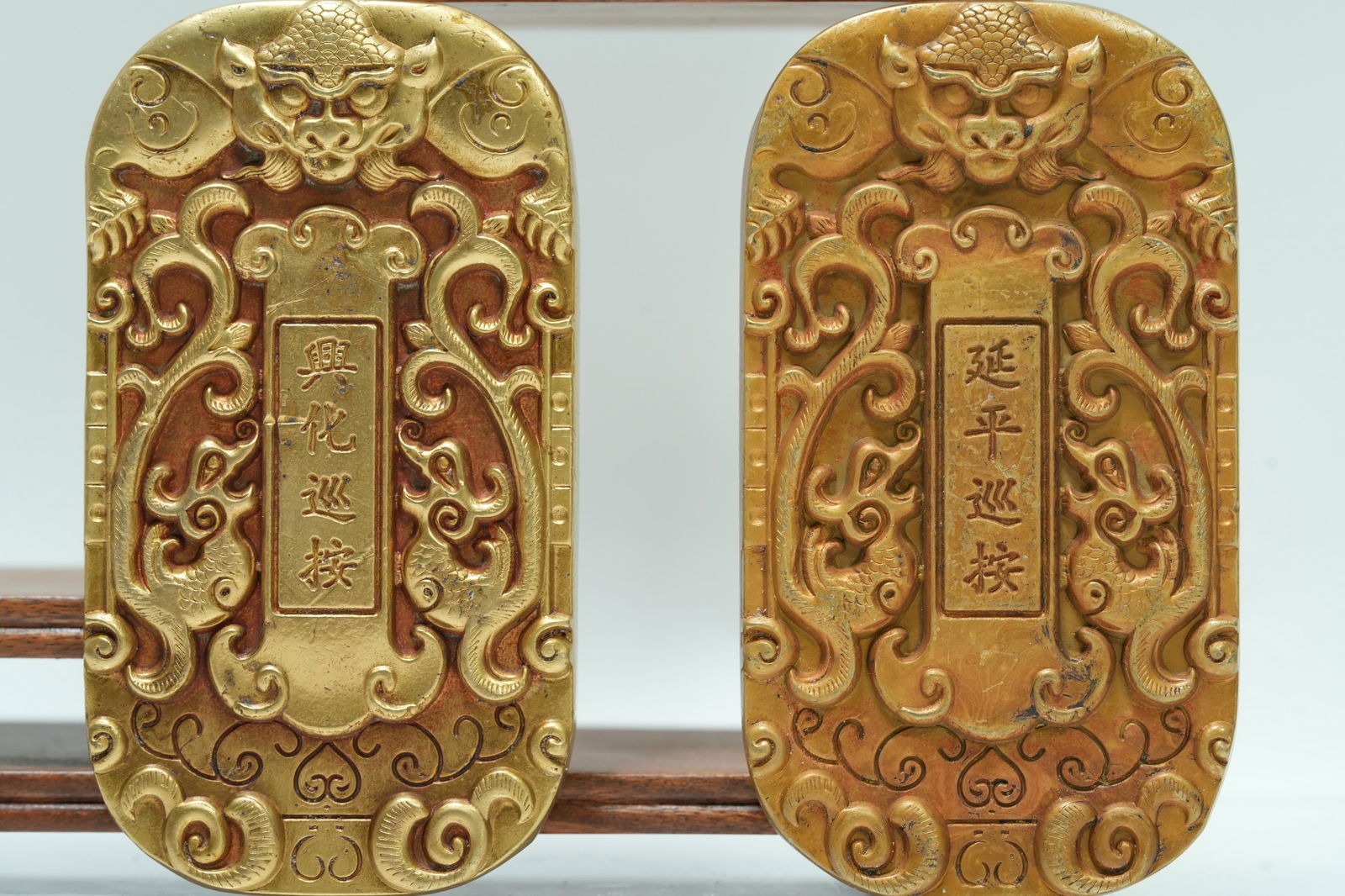 2 pcs Chinese heavy plaque (1 of 7)