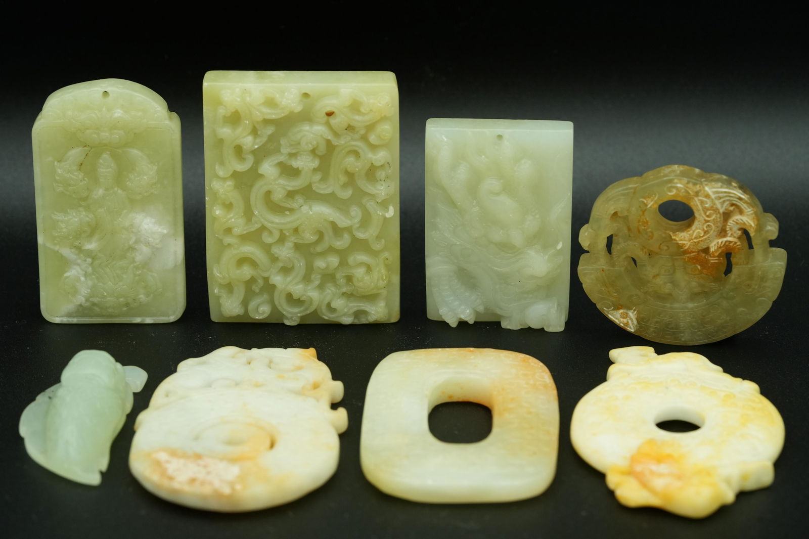 8 pcs Chinese jade items (1 of 7)