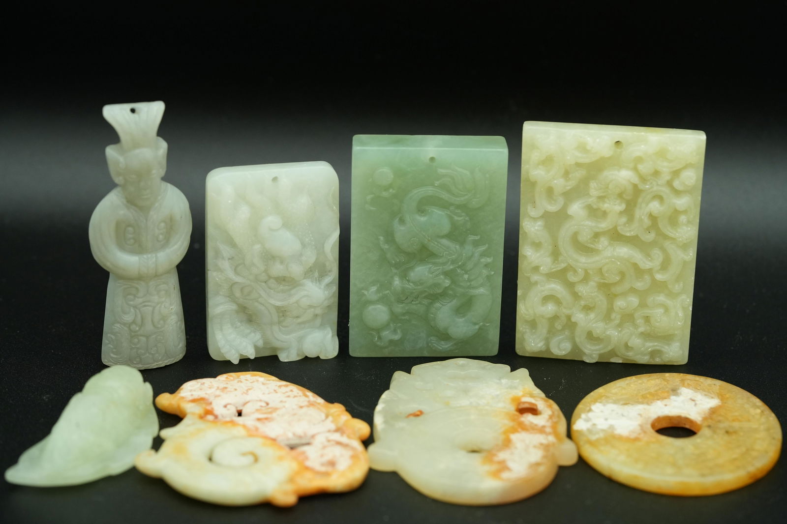 8 pcs Chinese jade items (1 of 7)