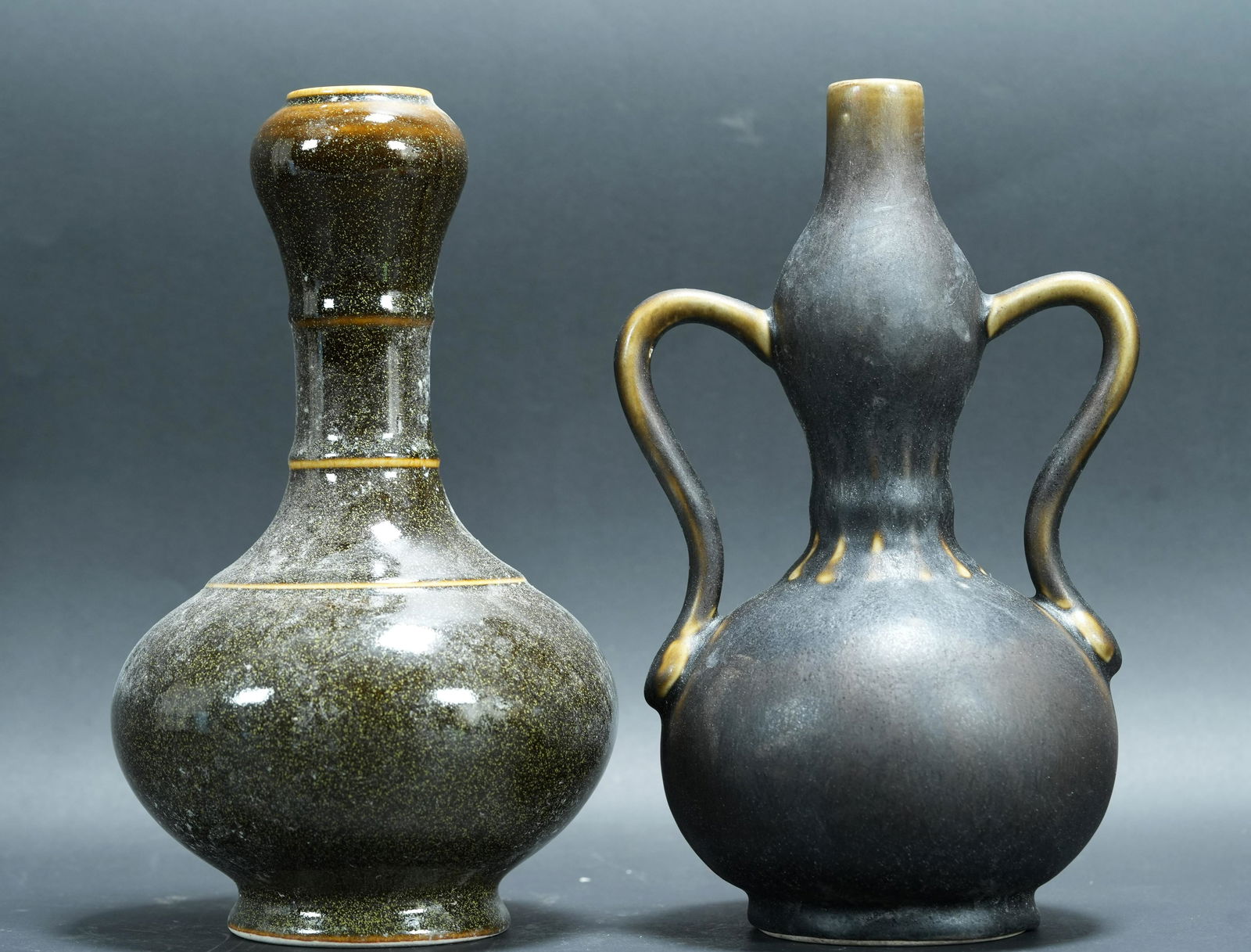 2 pcs Chinese green vase (1 of 7)