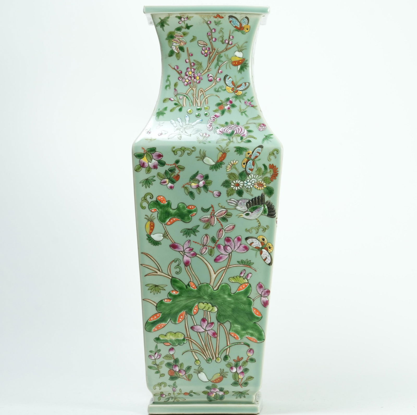 Chinese green square vase (1 of 6)