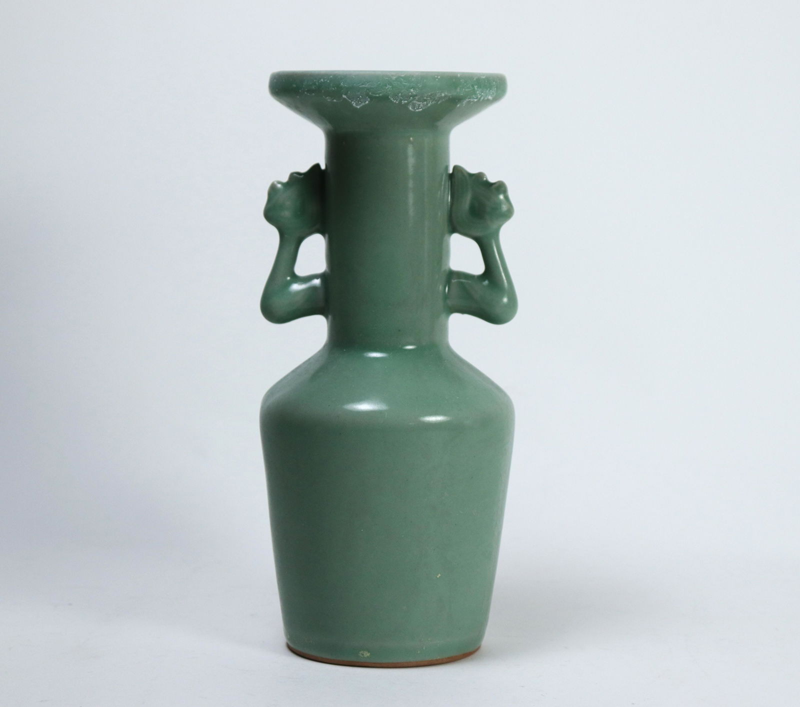 Chinese green glaze vase (1 of 6)