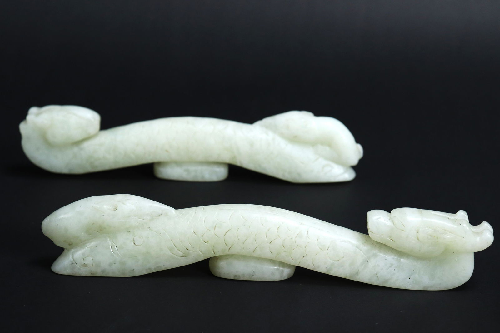 2 pcs Chinese jade hook (1 of 6)