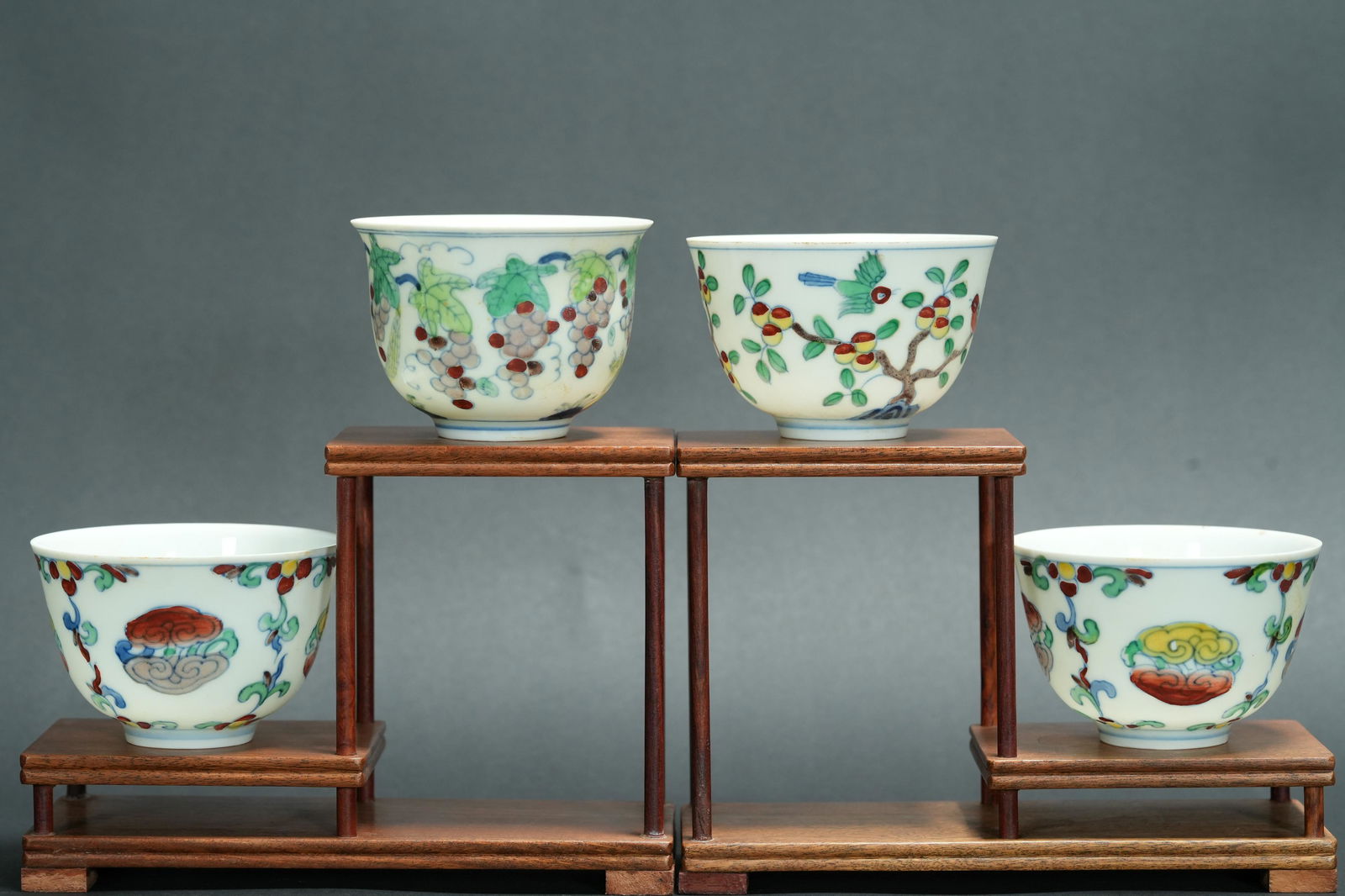 4 pcs Chinese fancy cups (1 of 6)
