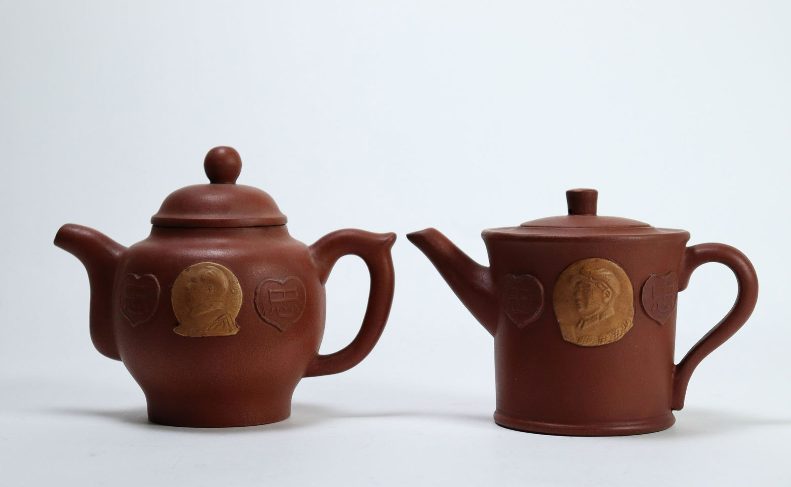 2 pcs Chinese clay teapots (1 of 7)