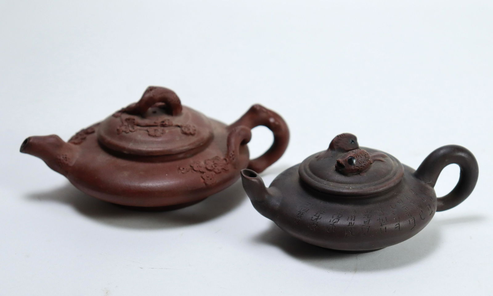 2 pcs Chinese clay teapots (1 of 8)
