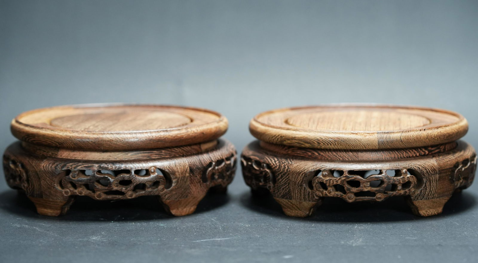 2 pcs Chinese wooden stand (1 of 6)