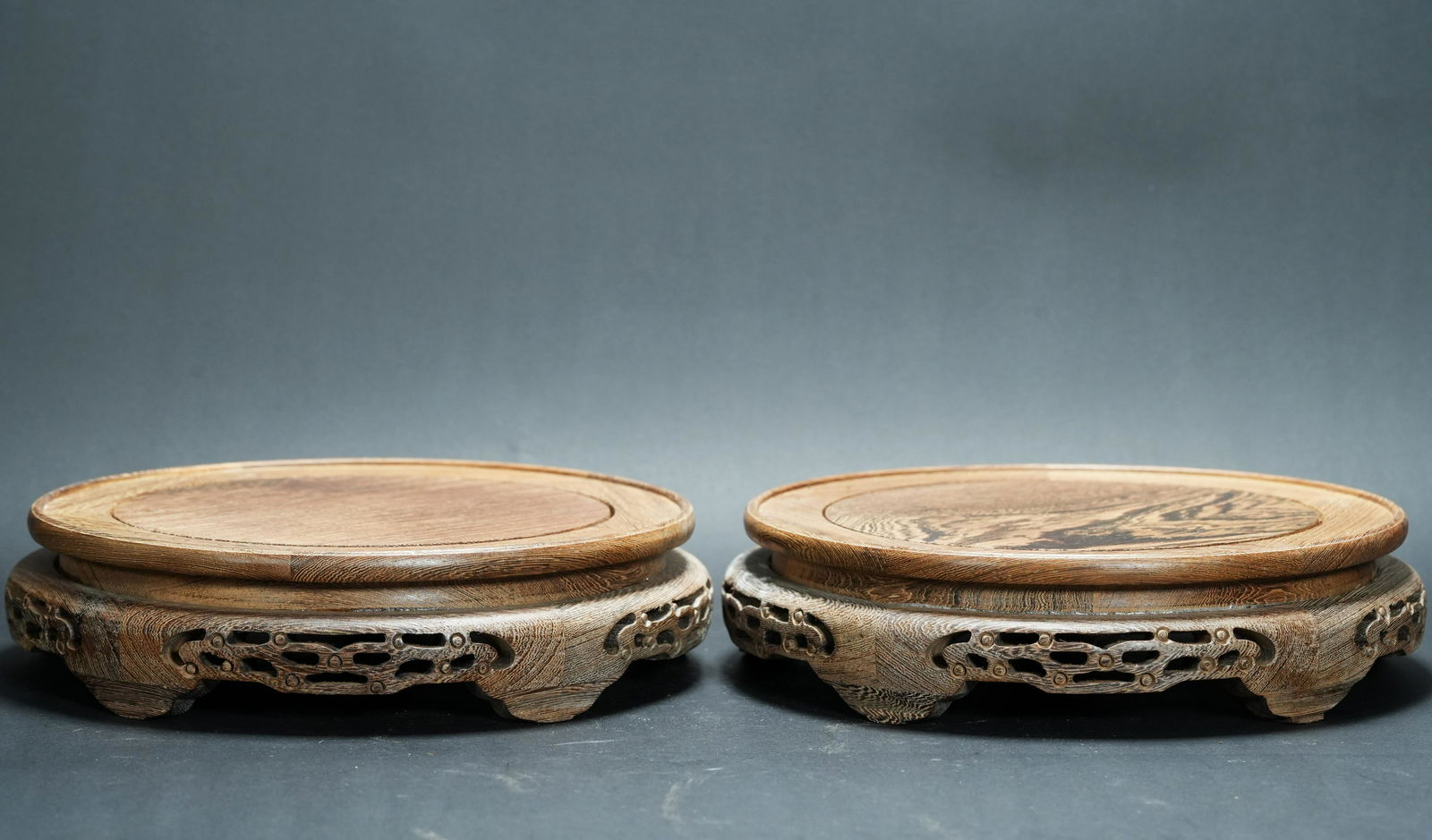 2 pcs Chinese wooden stand (1 of 6)