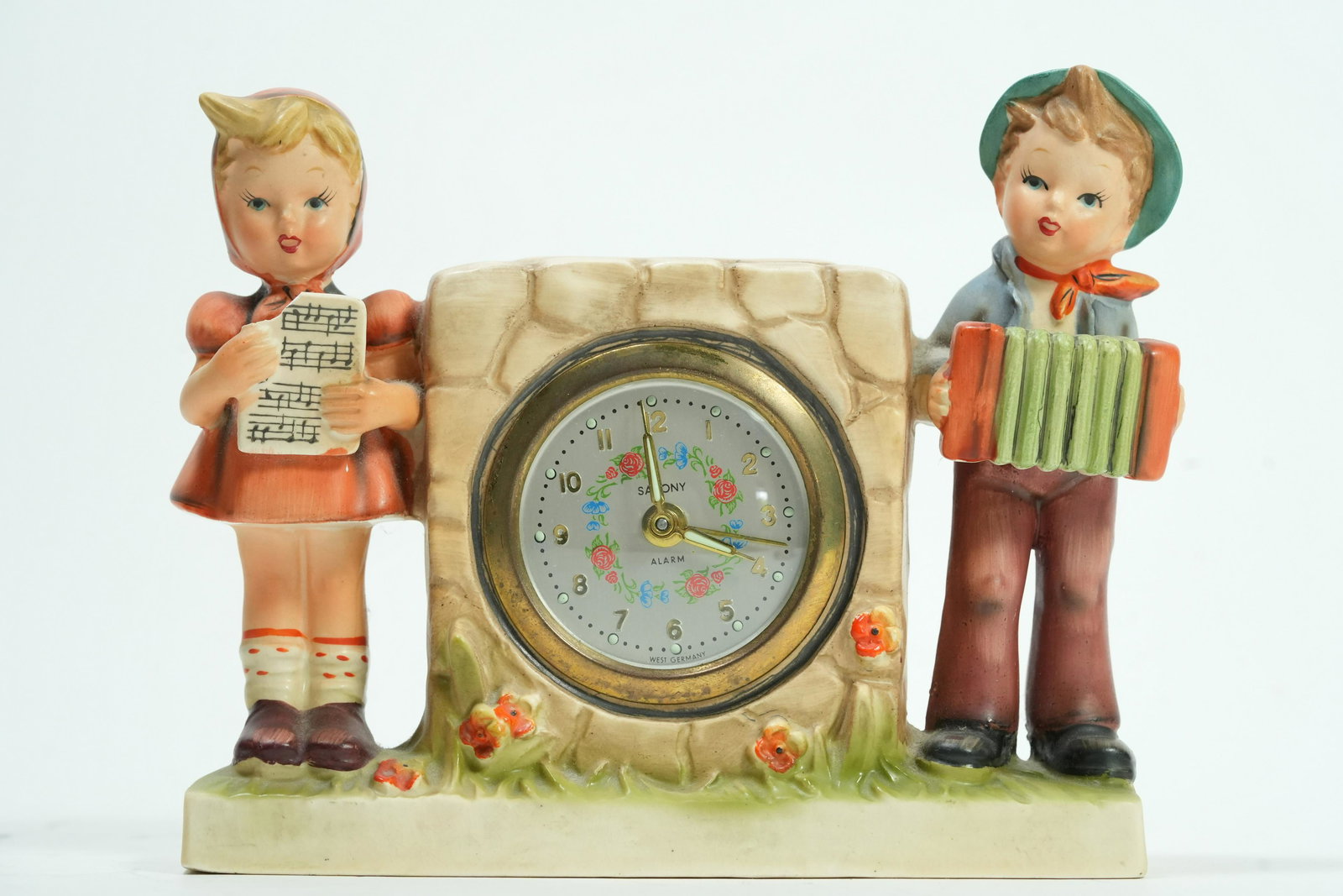 Hummel Goebel clock (1 of 6)