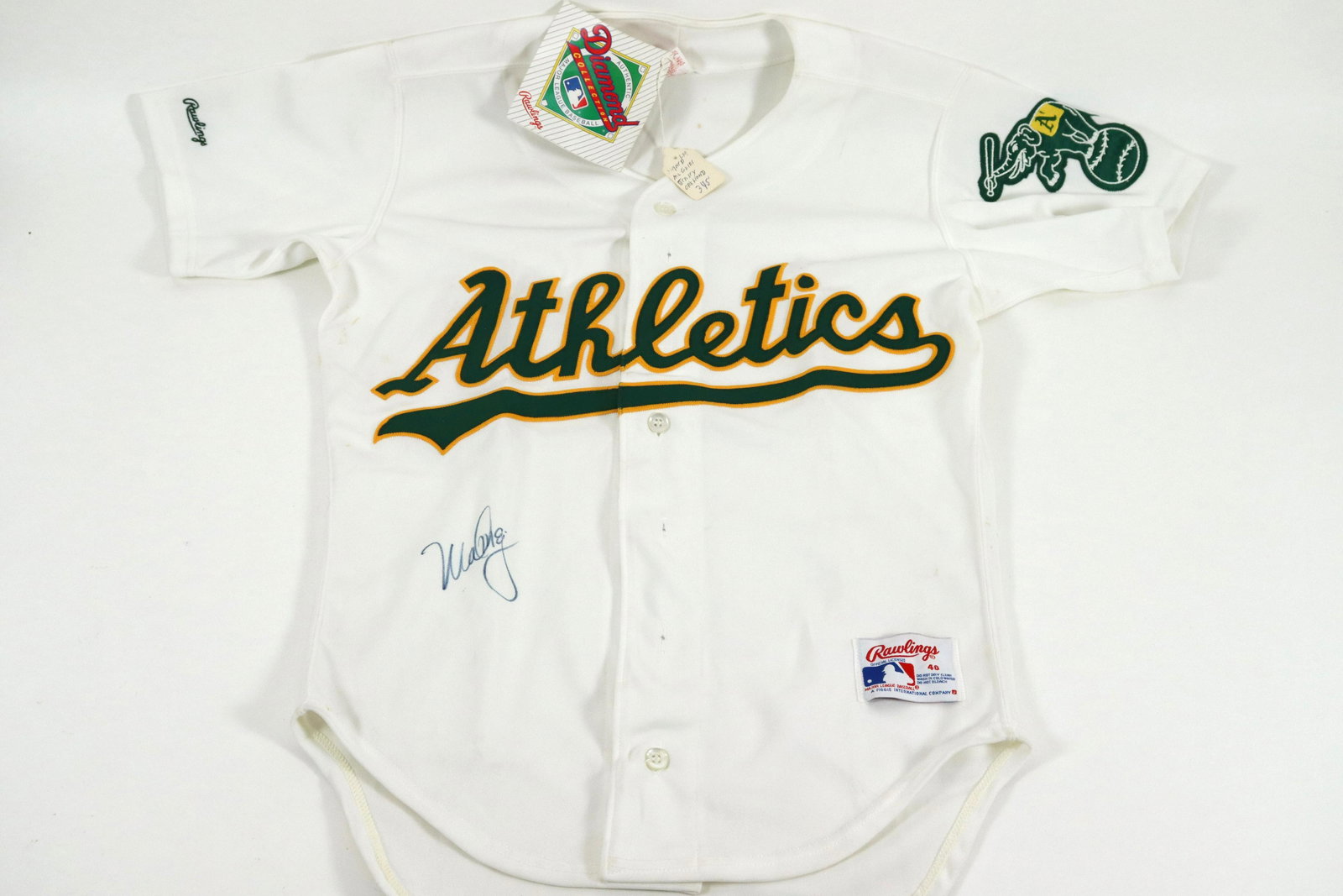 Mark Mcgwire signed jersey (1 of 4)
