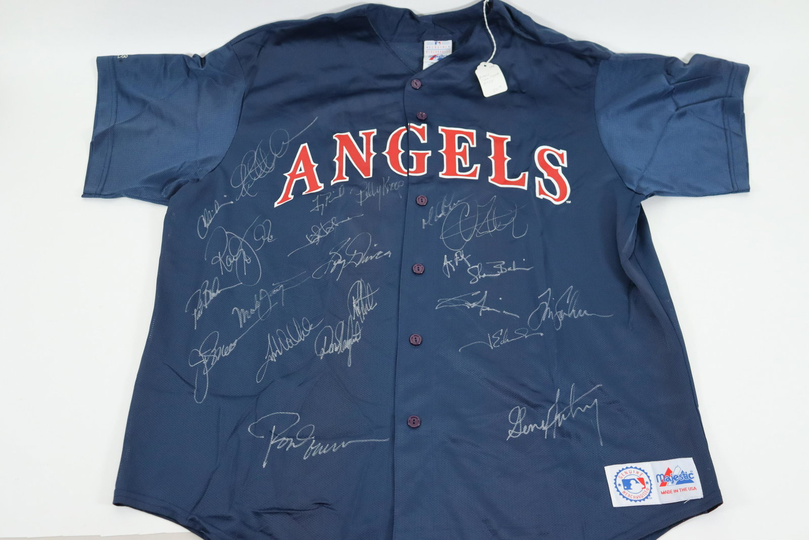 Angels team signed jersey (1 of 7)