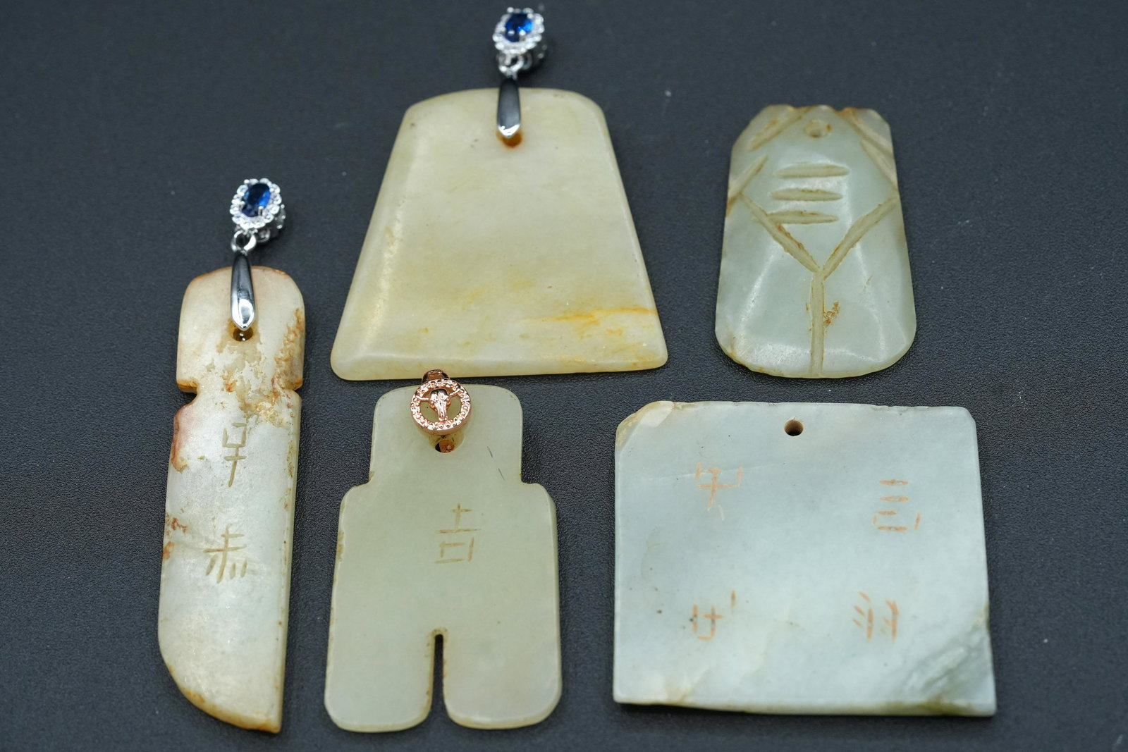 5 pcs Chinese jade items (1 of 6)