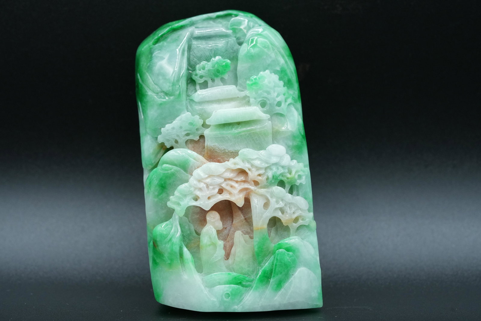 Chinese fine jadeite ornament (1 of 6)