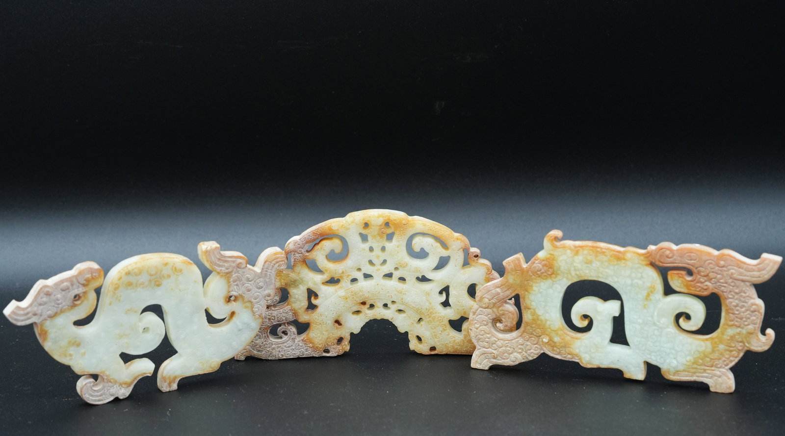3 pcs Chinese jade ornaments (1 of 6)