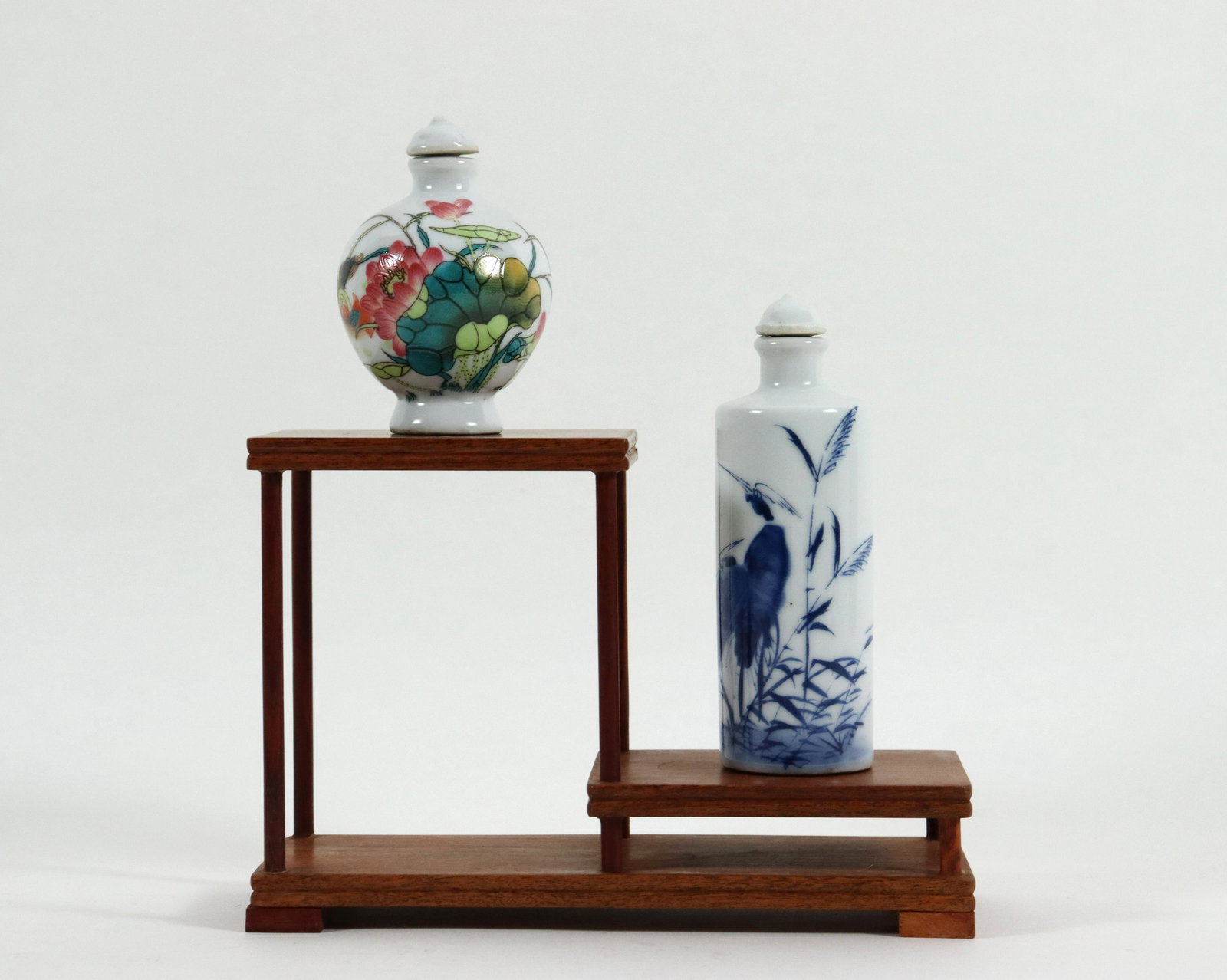 2 pcs Chinese snuff bottles (1 of 6)