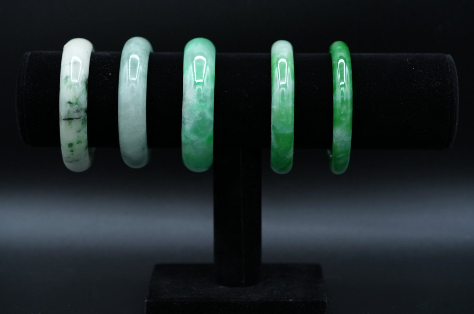 5 pcs Chinese jadeite bangles (1 of 6)