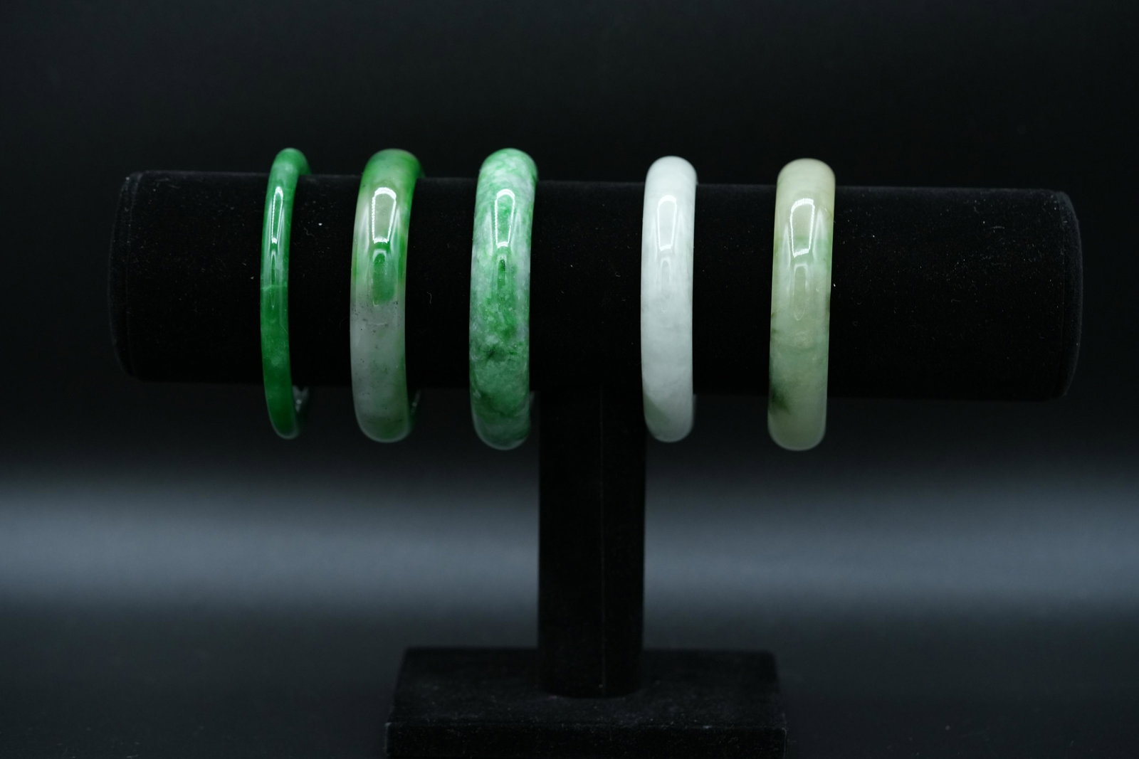 5 pcs Chinese jadeite bangles (1 of 6)