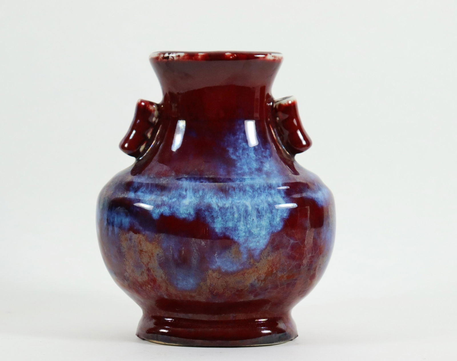 Chinese fine red vase (1 of 6)