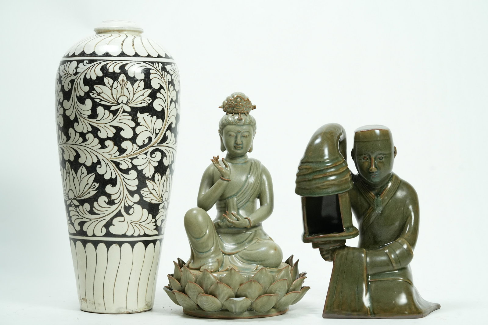 3 pcs Chinese fine items (1 of 6)