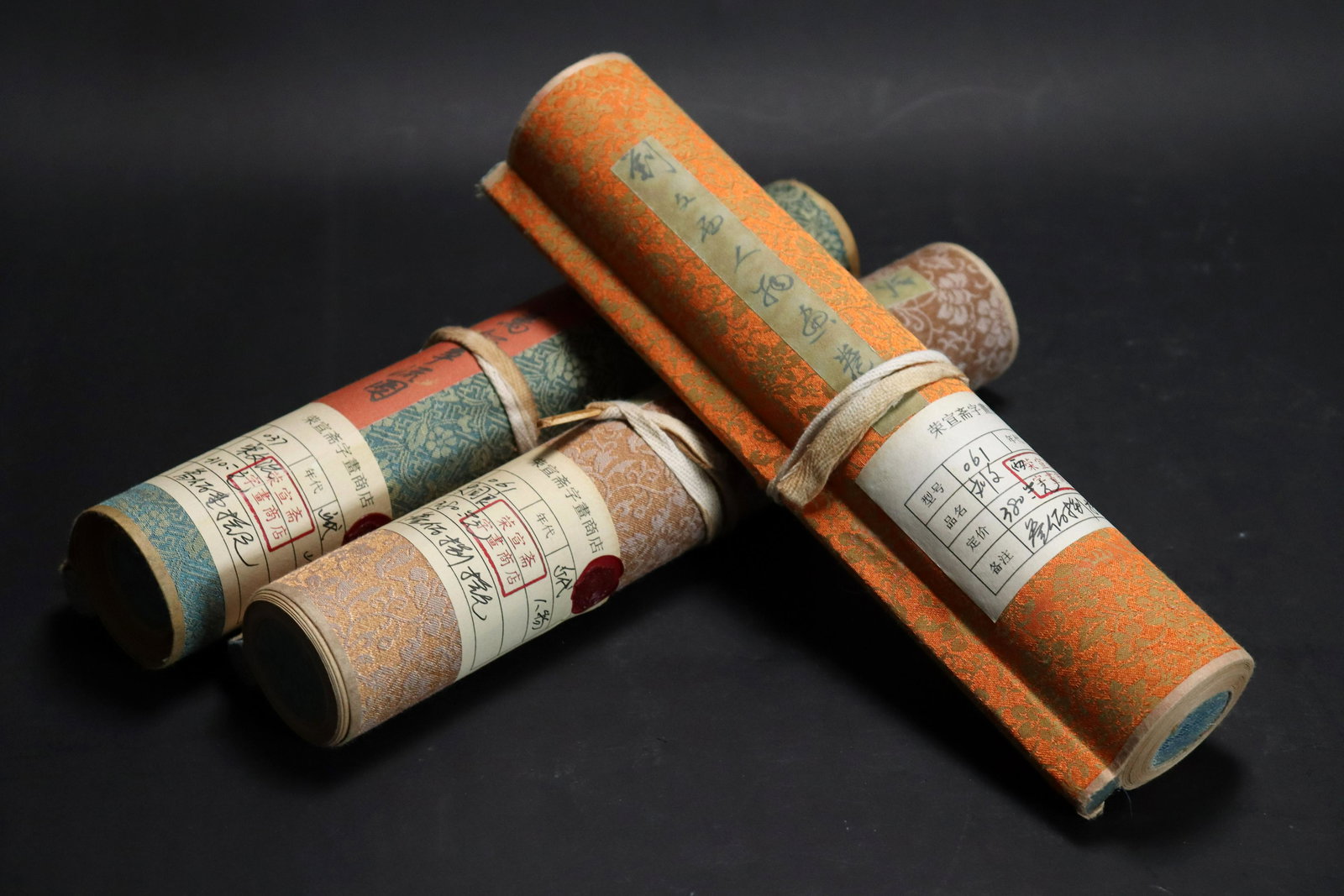 3 pcs Chinese long scrolls (1 of 11)
