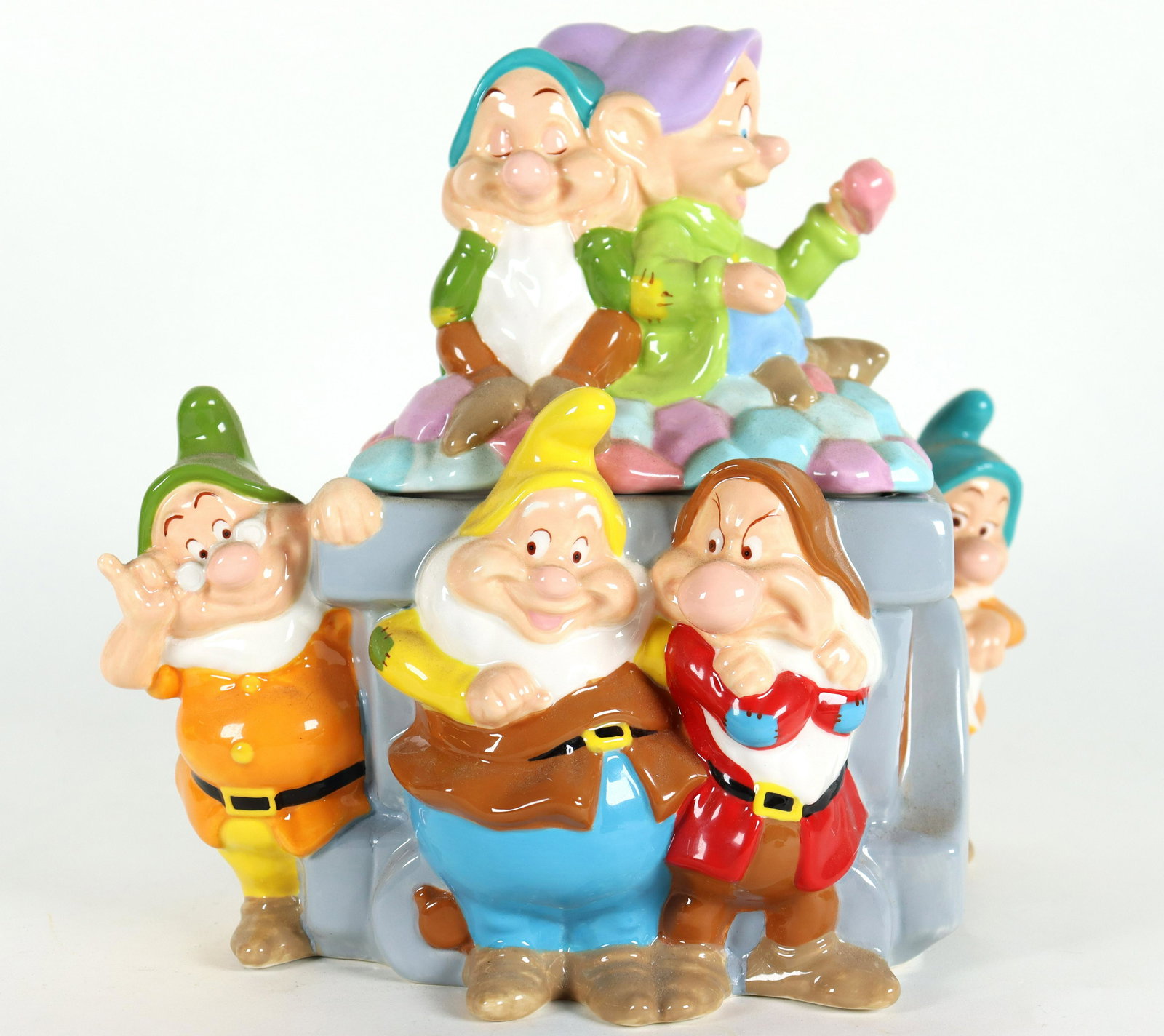 Disney fine cookie jar (1 of 6)