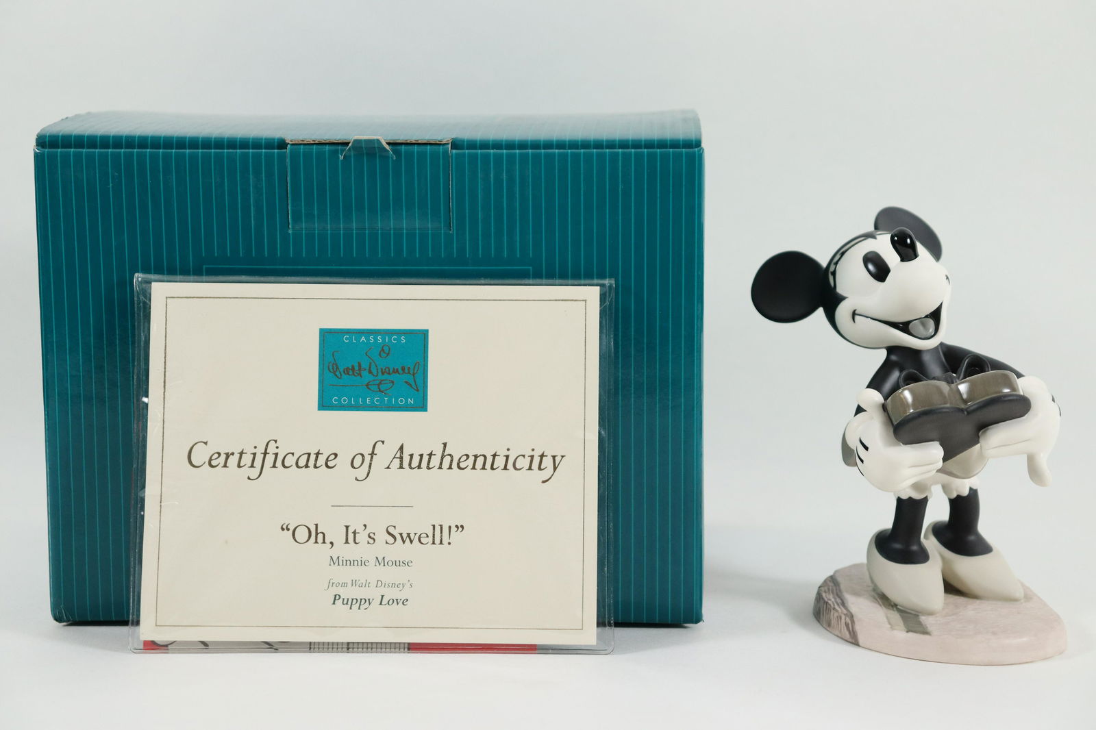 WDC Mickey Mouse figurine (1 of 7)