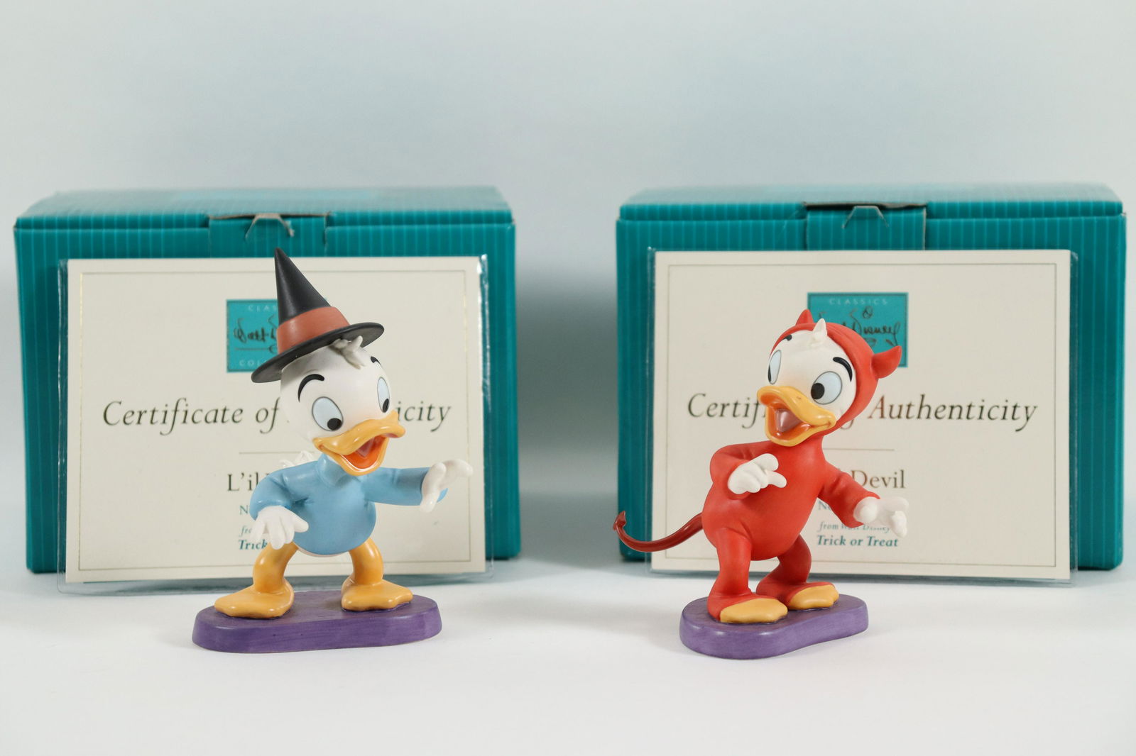 2 pcs WDC classic figurines (1 of 10)
