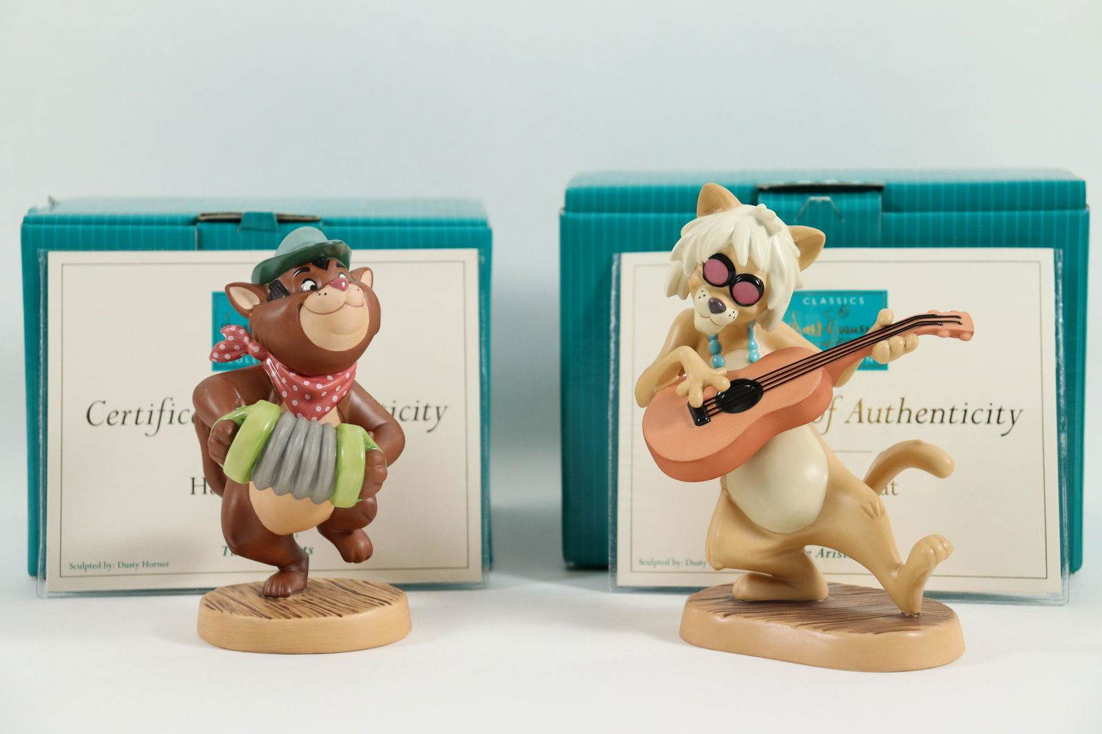 2 pcs WDC cat figurines (1 of 9)