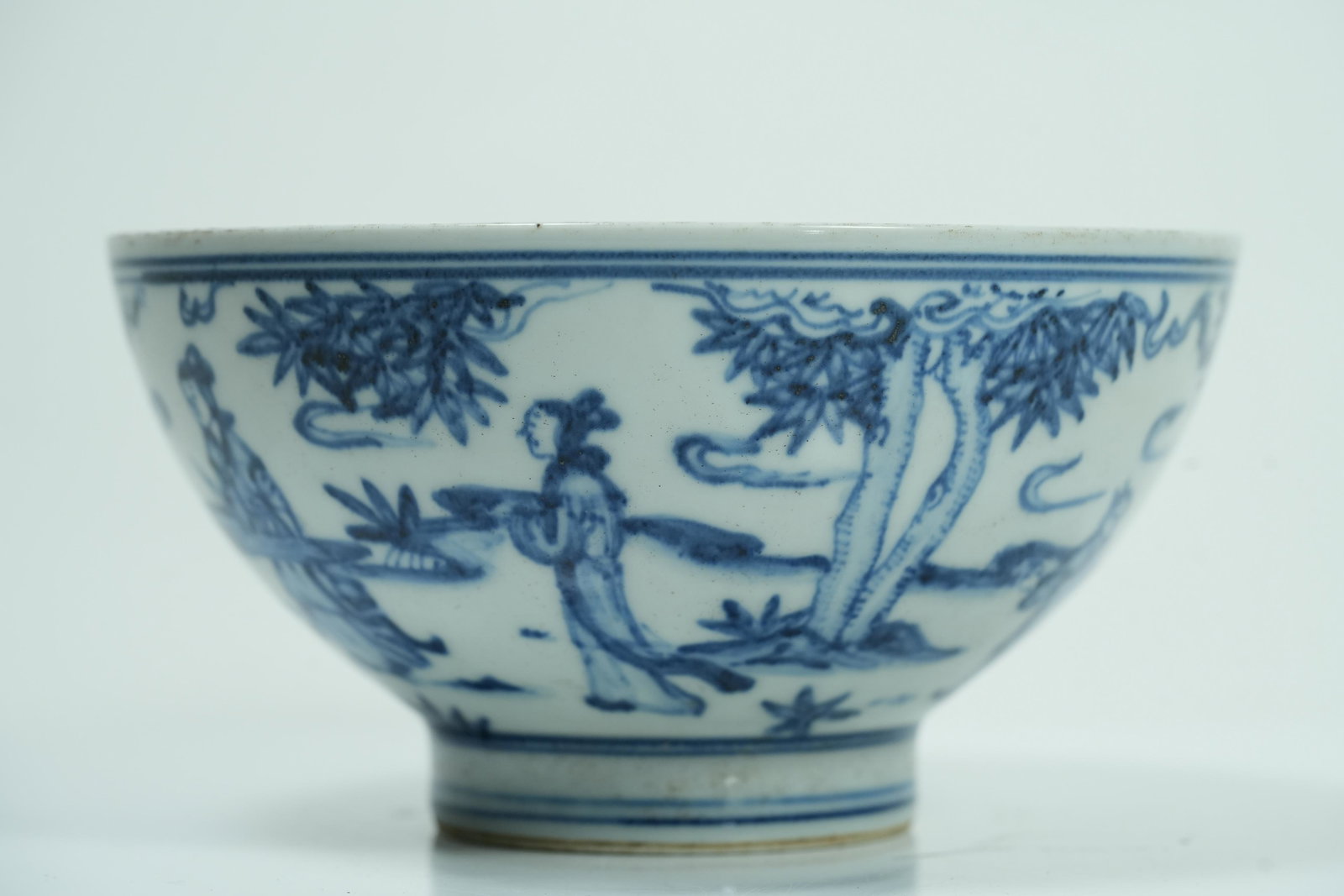 Chinese heavy b/w bowl (1 of 7)