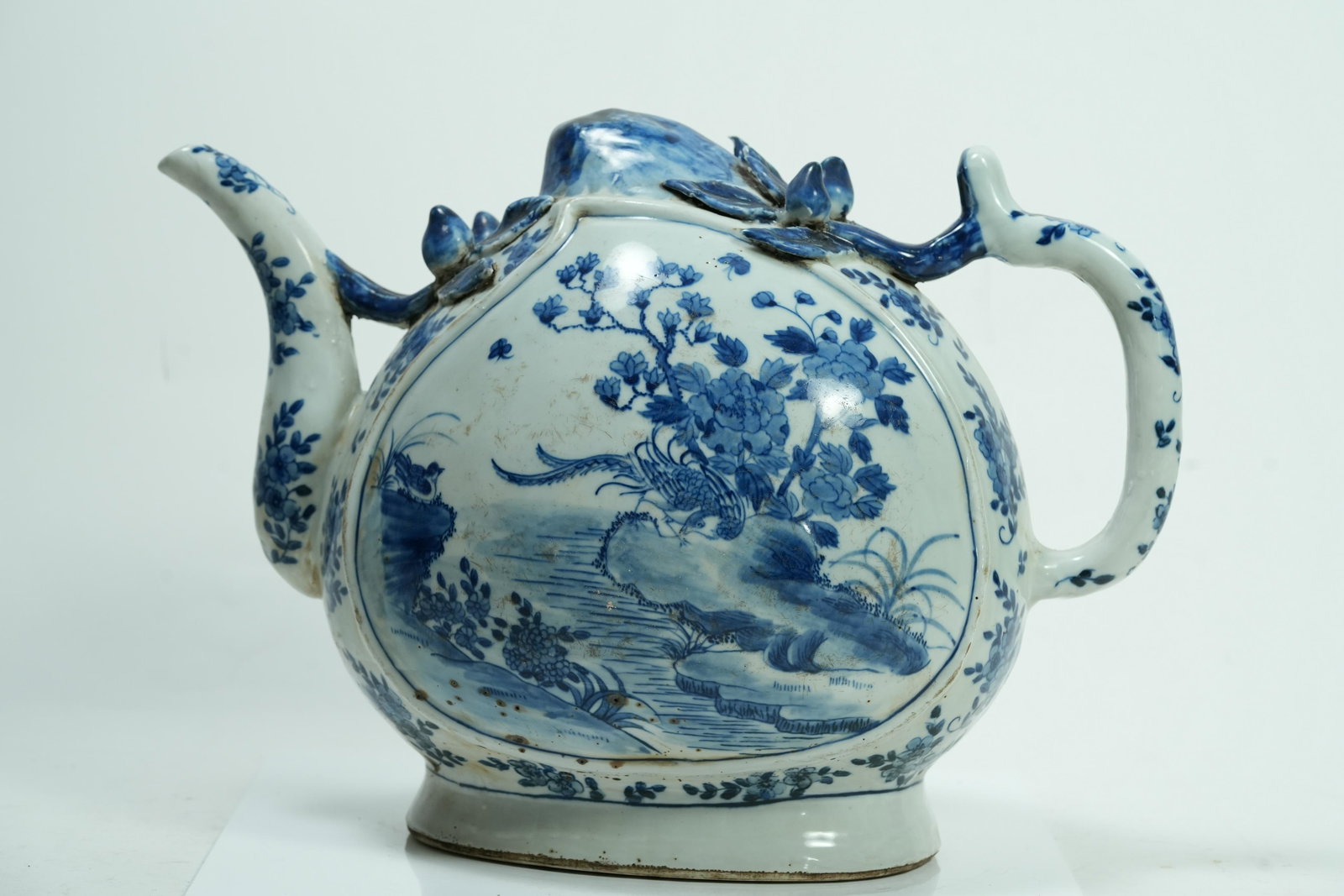 Chinese fine b/w pot (1 of 7)
