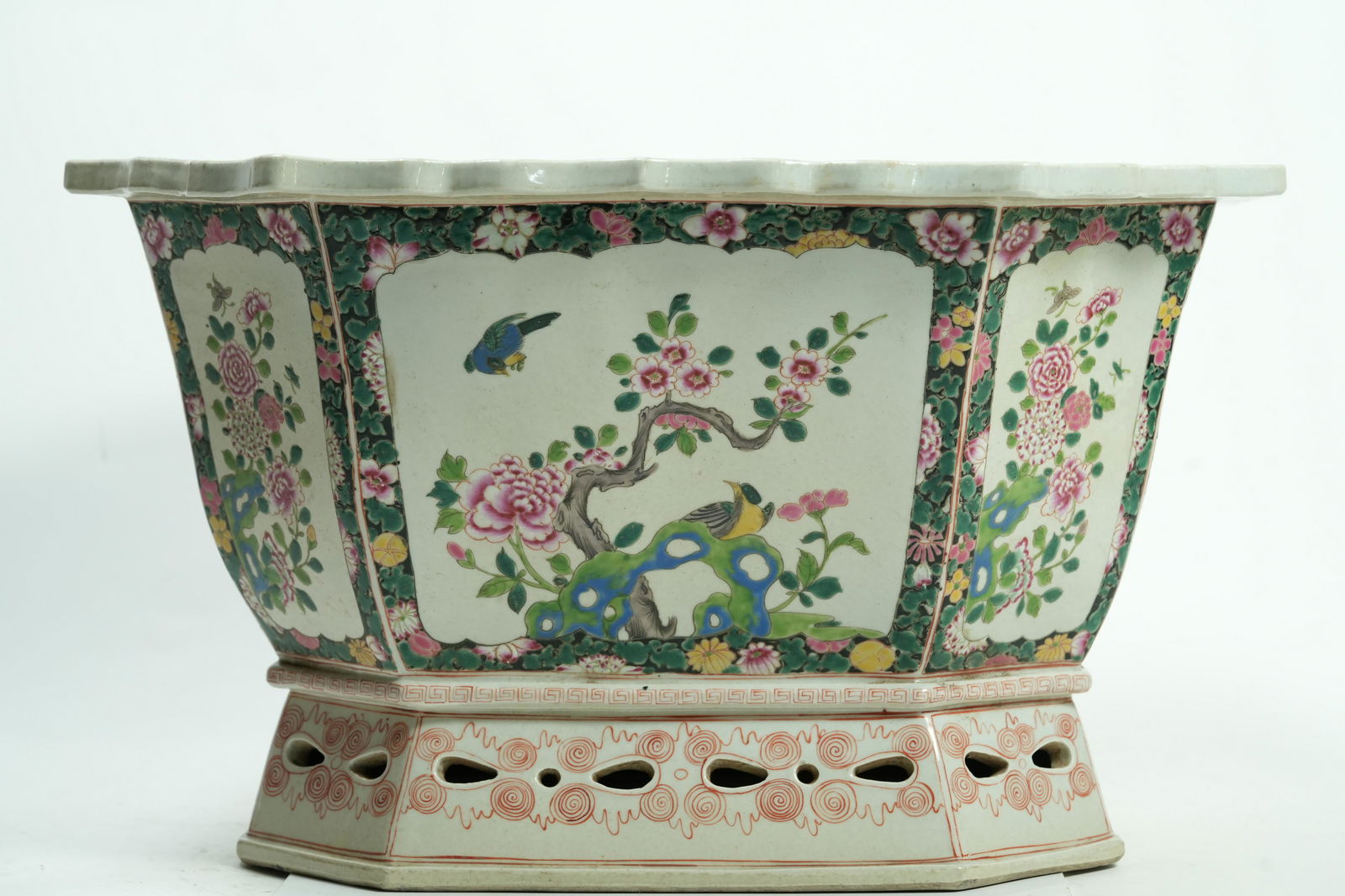 Chinese large planter pot (1 of 6)