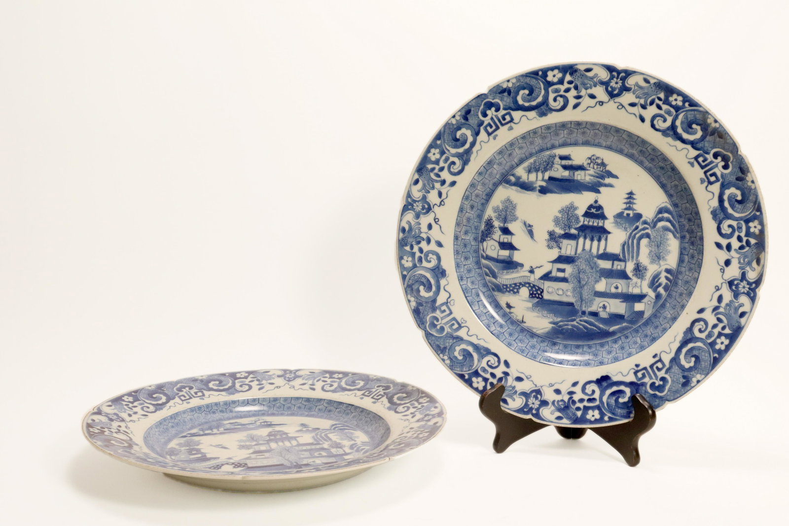 2 pcs Asian b/w plate (1 of 7)