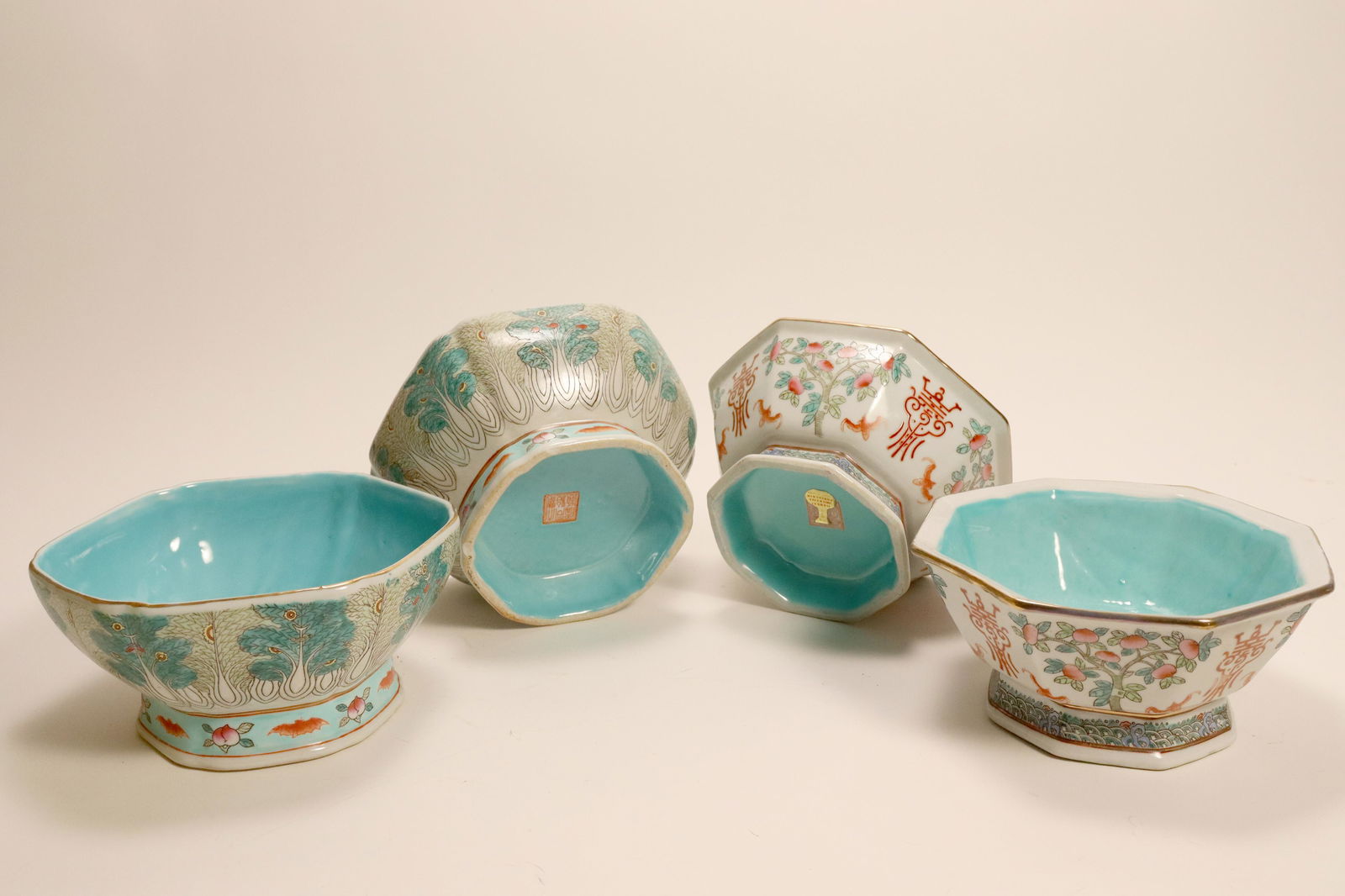 4 pcs Chinese fine items (1 of 8)
