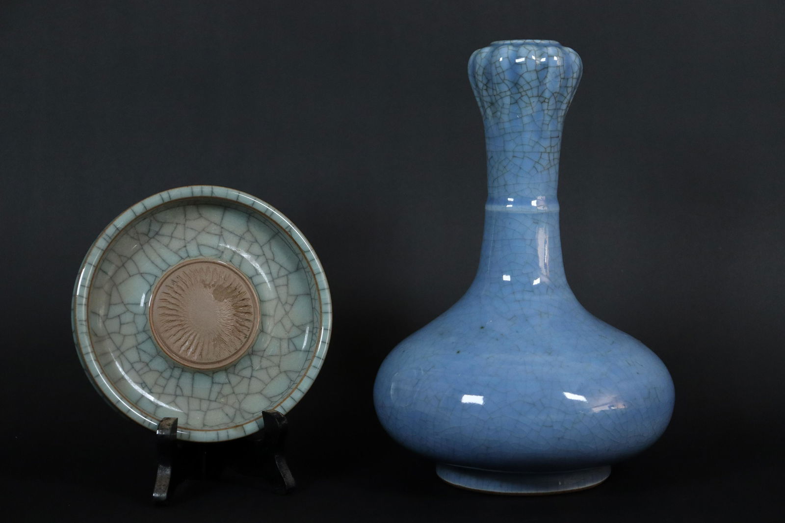 2 pcs Chinese porcelain items (1 of 8)