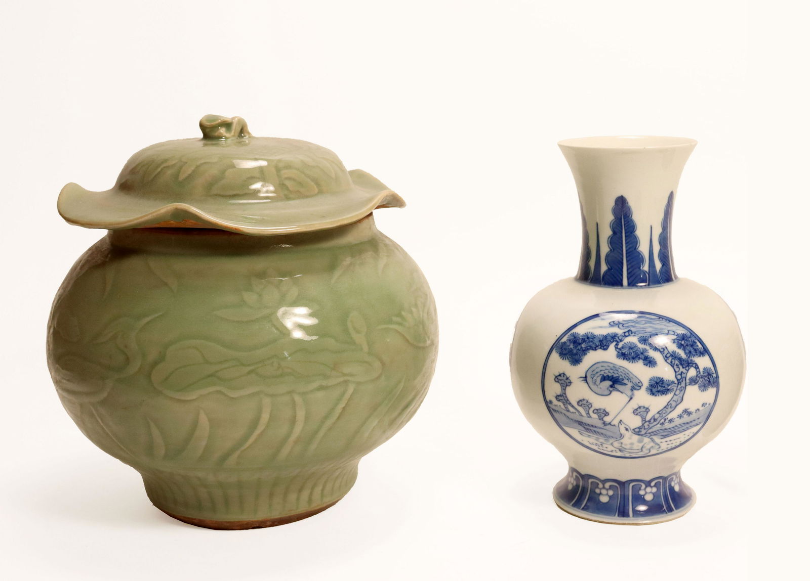 2 pcs Chinese fine items (1 of 7)